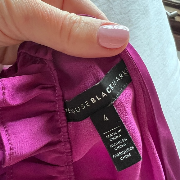 Satin Ruched Mock-Neck Shell ☀️ - Picture 4 of 4